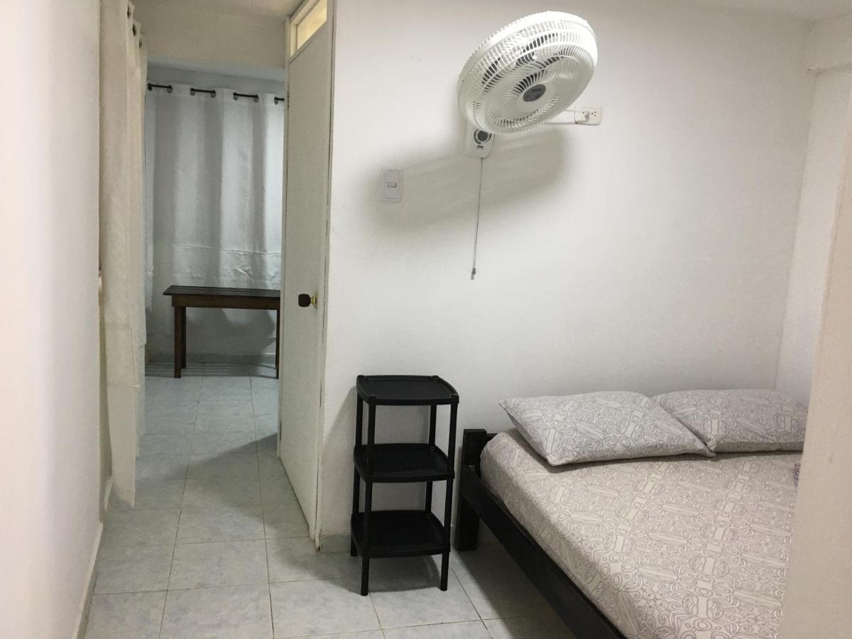 Sunny Beach Apartments San Andrés Esterno foto